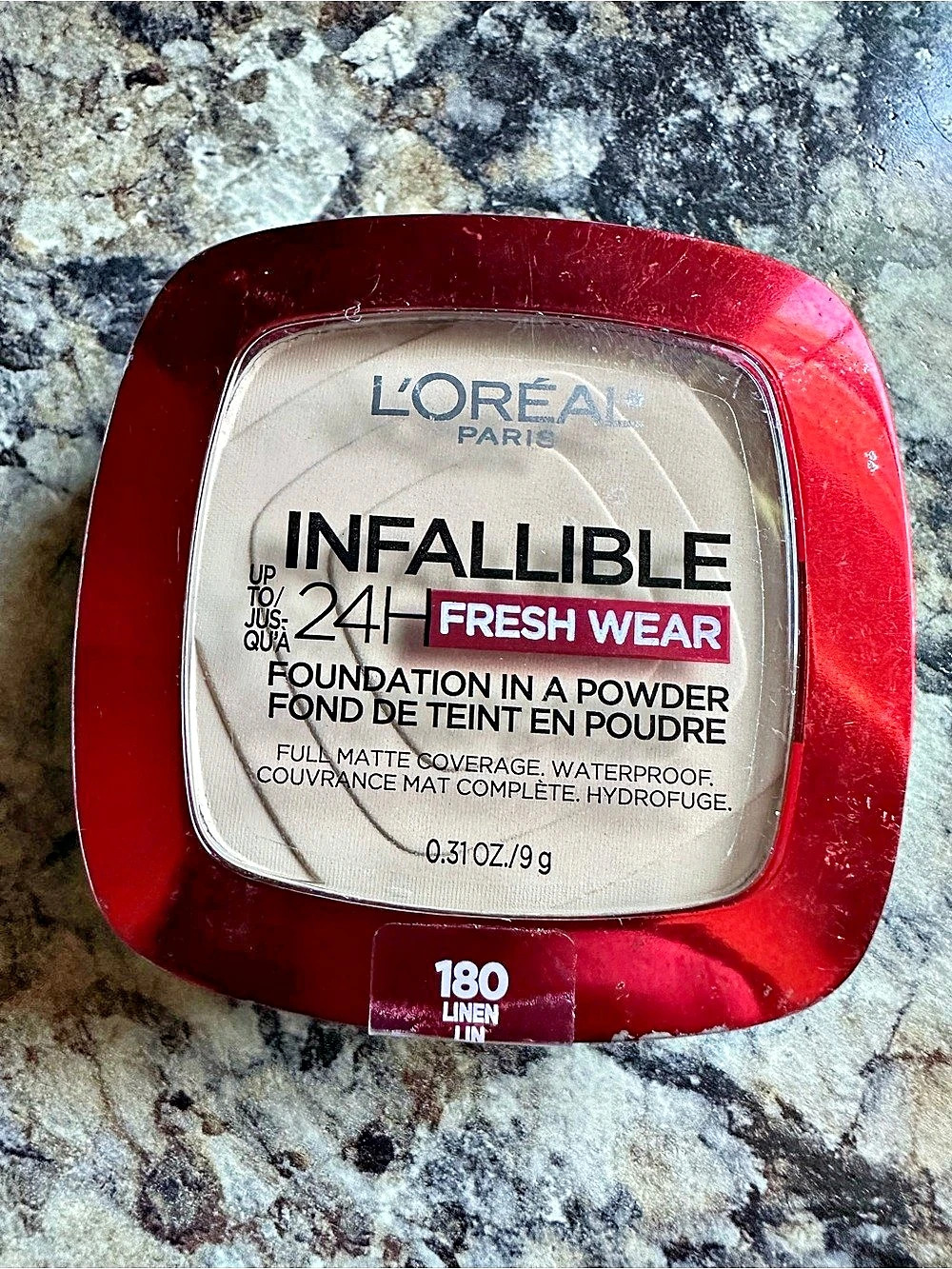 L'Oreal Paris Infallible 24H Fresh Wear Foundation in a Powder Foundation